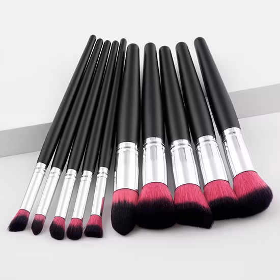 Heißer Verkauf Hochwertiges synthetisches Song and Dance Uki Foundation Professionelles Make-up-Pinsel-Set mit Holzgriff